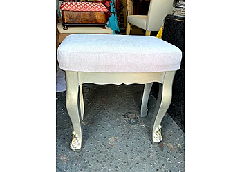 A R Williams & Daughters