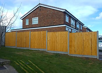 Northampton fencing contractors Abington Fencing image 1