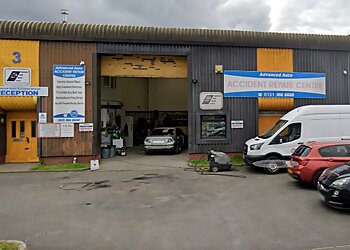 Birmingham car body shops Advanced Auto Accident Repair Ltd. image 1