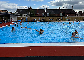 Albert Avenue Pools and Fitness