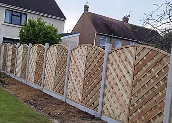 Swansea fencing contractors Andrew's Garden Services image 1