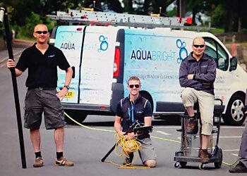 Aqua Bright Window Cleaning