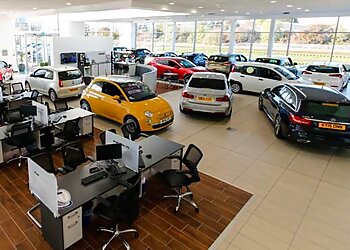 Arnold Clark Edinburgh Sighthill Motorstore / Fiat