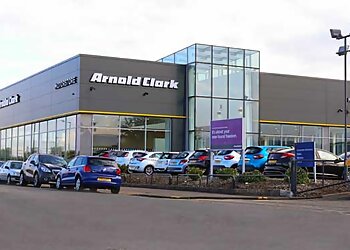 Edinburgh car dealerships Arnold Clark Edinburgh Sighthill Motorstore / Fiat image 1