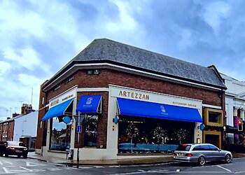 Artezzan Restaurant & Bar