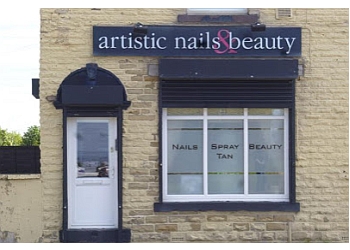 3 Best Nail Salons in Bradford, UK - Expert Recommendations