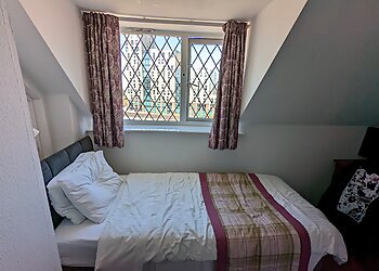 3 Best Bed And Breakfast In Coventry, UK - Expert Recommendations