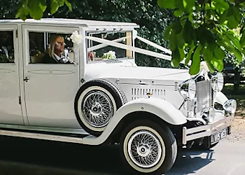 Aston Wedding Car To You