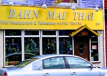 Bahn Mai Thai