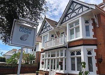 Bournemouth bed and breakfast Beach Lodge image 1