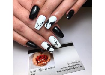 3 Best Nail Salons in Luton, UK - Expert Recommendations