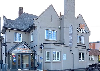 Beefeater Harbour Lights
