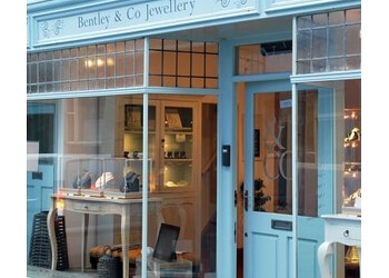 3 Best Jewellers in Carmarthenshire - ThreeBestRated