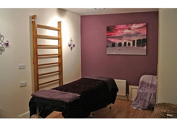 3 Best Massage Therapists in North Lincolnshire, UK - Expert ...