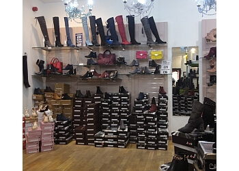 3 Best Shoe Shops in Tameside, UK - Expert Recommendations