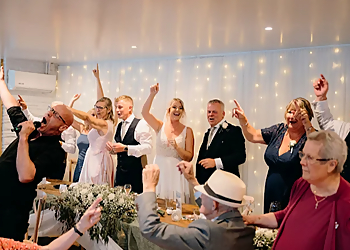 Bravo Singing Waiters