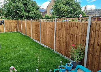 Brown's Fencing and Landscaping