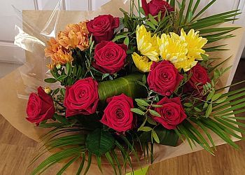 Button Rose Floral Design