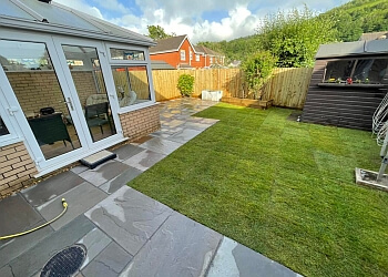 C Jones Landscaping & Roofing