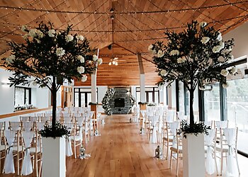 Canada Lodge and Lake