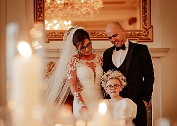 Carla Mortimer Wedding Photography