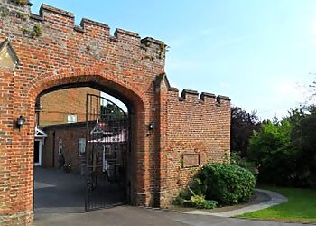 Northampton rehab centres Cassiobury Court image 1