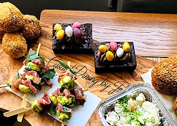 Casual Dining by John