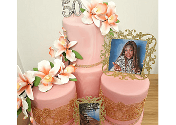 Mic Star No.1 Drip Cake | Farah's Dessert Heaven – FARAH'S DESSERT HEAVEN