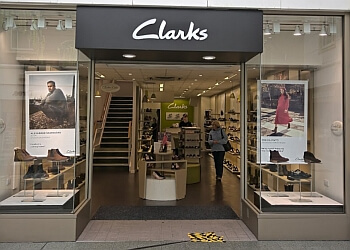 clarks shoes stockport