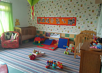 Clever Clogs Day Nursery Ltd