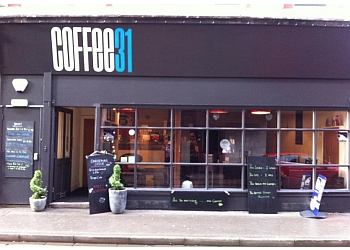 3 Best Cafes in Kingston Upon Hull, UK - Expert Recommendations