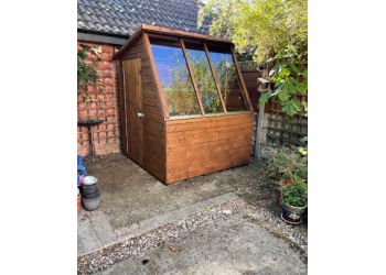 3 best fencing contractors in colchester, uk - expert