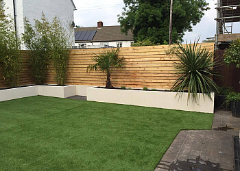 3 Best Landscape Gardeners in Luton, UK - Expert Recommendations