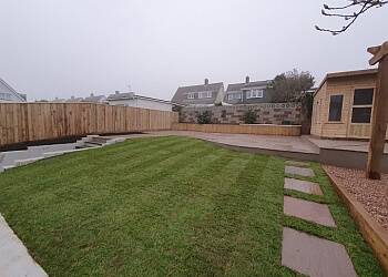 Createscape Landscaping & Fencing Services