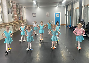 Calderdale dance schools Creative Dance Centre image 1