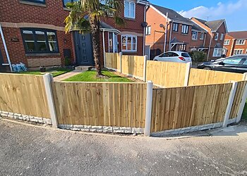 D B Expert Fencing & Garden Services