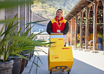 DHL Express Service Point Safestore Oldham