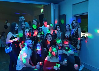 Dave's Entertainments