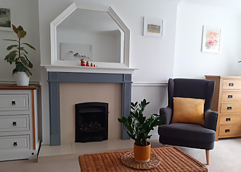 Dr Irina Yelland - YELLAND PSYCHOLOGY SERVICES LTD