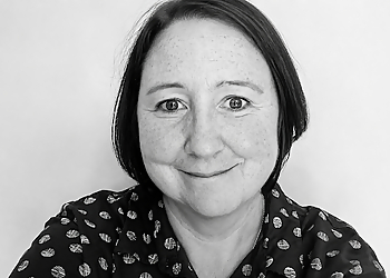 Dr Kate Edgar - CLINICAL PSYCHOLOGIST