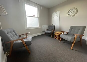 Dr Kerri Garbutt - GARBUTT PSYCHOLOGICAL SERVICES LTD