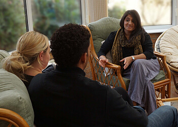 Dr Nisha Karia - MAXIMINDS CLINICAL PSYCHOLOGY SERVICES