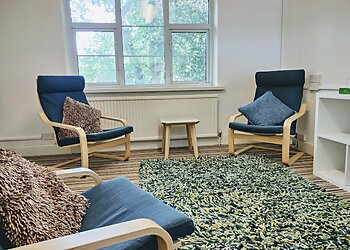 Dr Xav Brooke - FORWARD THINKING