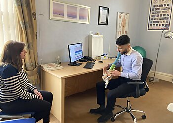 Dynamic Chiropractic