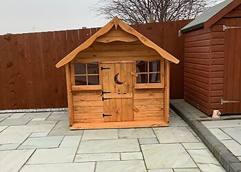 North Lanarkshire fencing contractors Elite Fencing & Sheds image 1