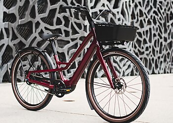 Evans Cycles Southport Ocean EV