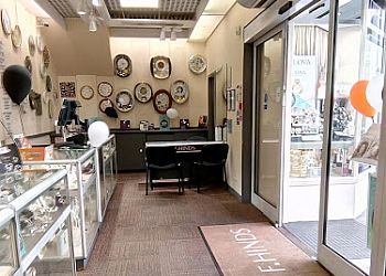 F.Hinds the Jewellers