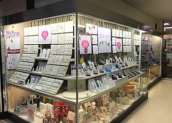 F. Hinds the Jewellers