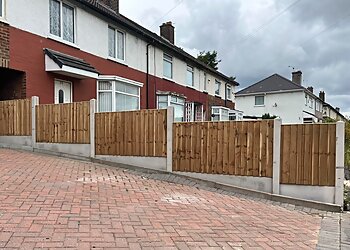 Oldham fencing contractors Failsworth Fencing & Gates image 1