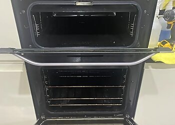 Feminine Touch Oven Cleaning